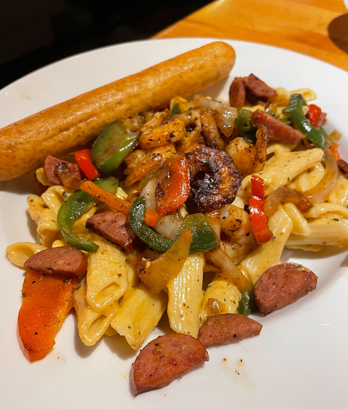 applebee's big easy menu review: blackened shrimp and andouille sausage penne