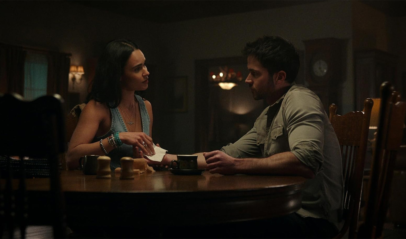 ransom-canyon-netflix: Marianly Tejeda and Jack Schumacher as Ellie and Yancy in Netflix's 'Ransom Canyon'